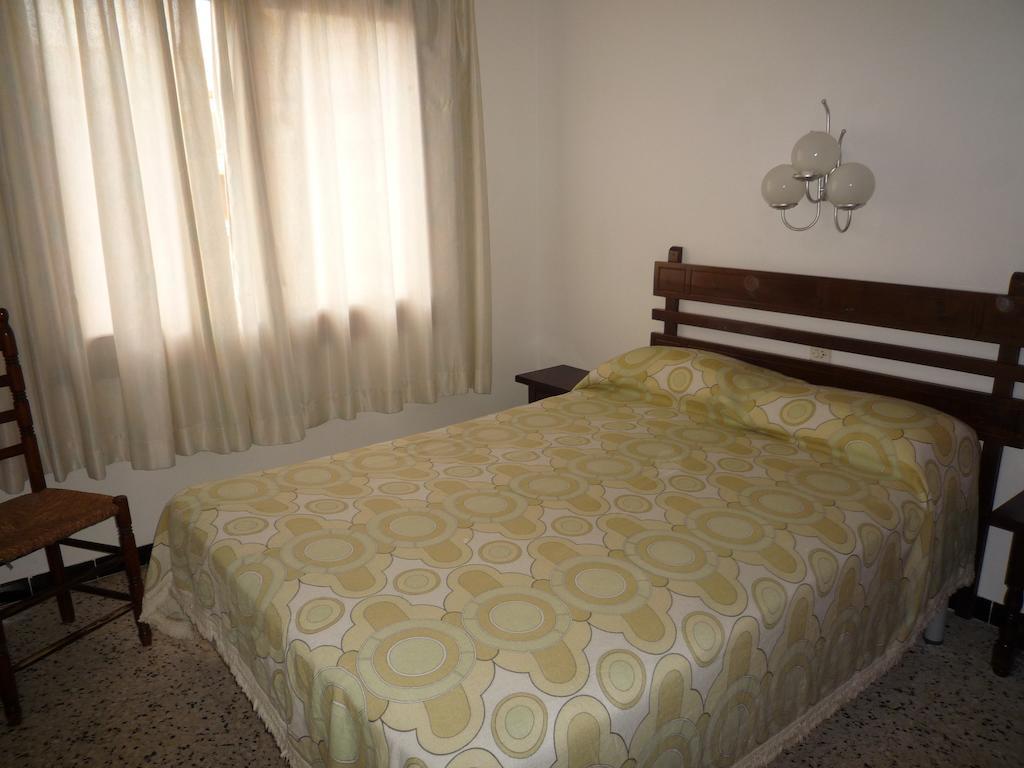 Villa Service - Apartamentos Aransol إل فيندريل الغرفة الصورة